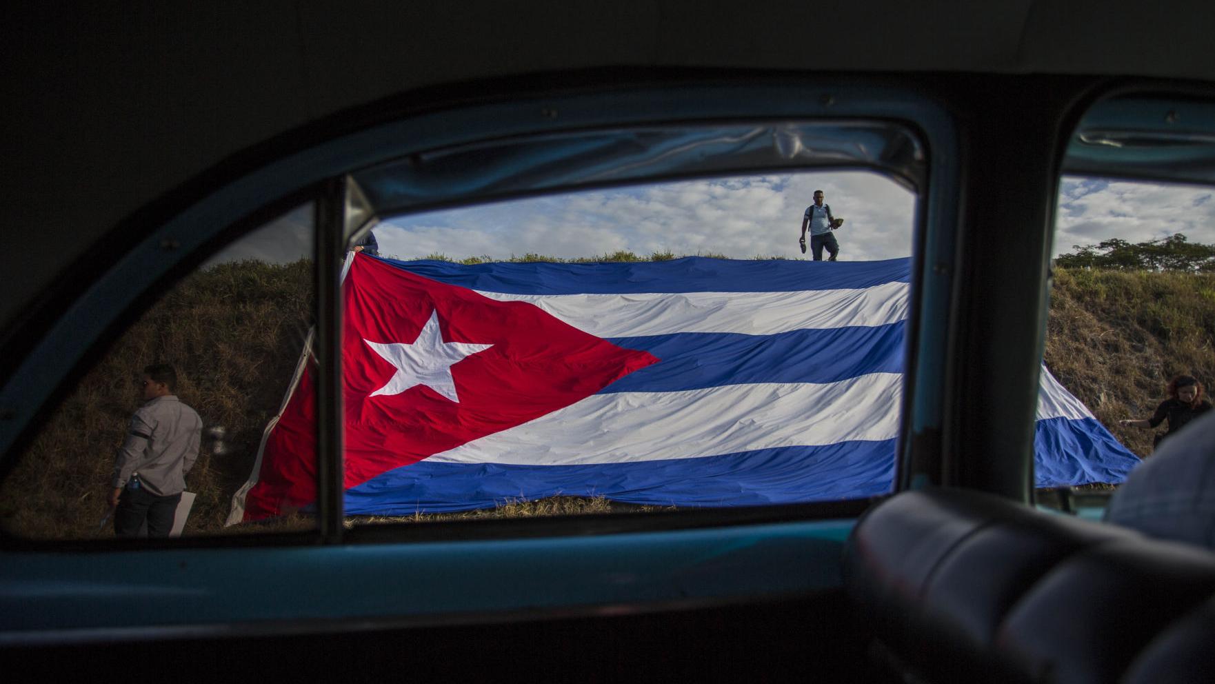 Neto's Tucson: Cuba's Castro leaves a legacy for one local woman